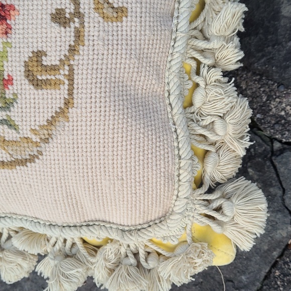 Aubusson  petit  point  floral  tassel  rectangular  pillow - Picture 7 of 16